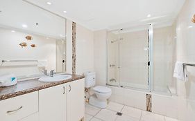Aegean Apartments Surfers Paradise